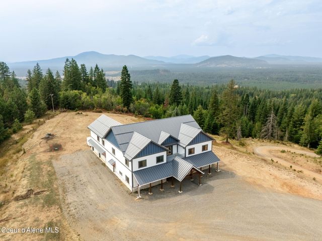 23124 N Rimrock Rd, Hayden, ID 83835