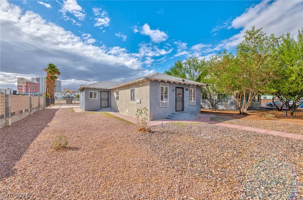 339 North 10th Street, Las Vegas, NV 89101 — photo 2
