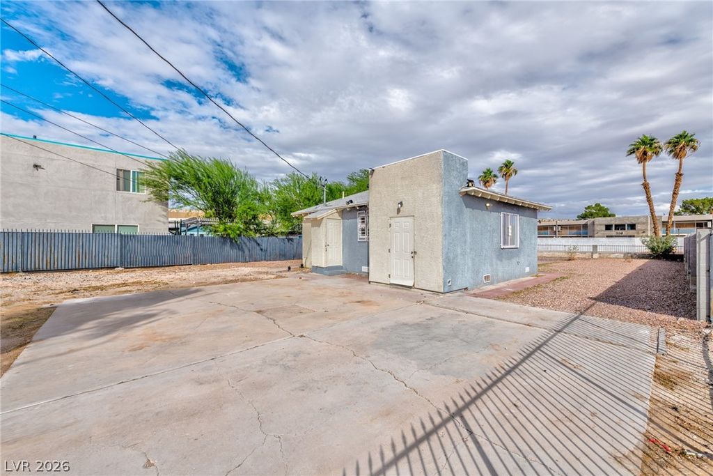 339 North 10th Street, Las Vegas, NV 89101 — photo 5