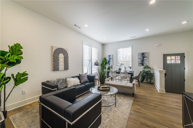 358 S Hill Avenue, Fayetteville, AR 72701