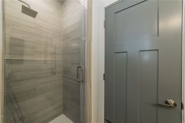 358 S Hill Avenue, Fayetteville, AR 72701