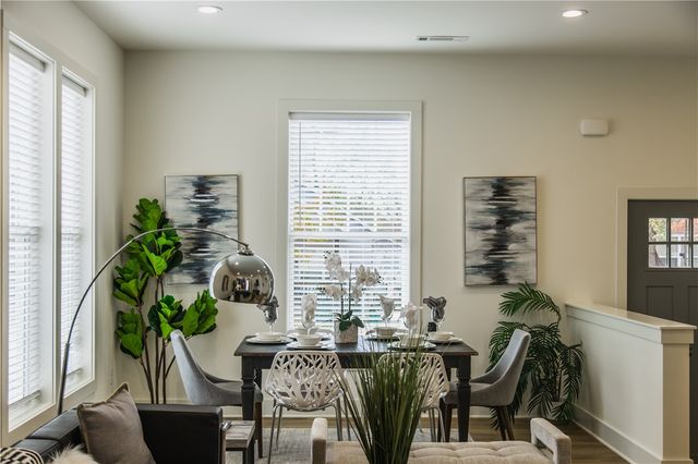 358 S Hill Avenue, Fayetteville, AR 72701