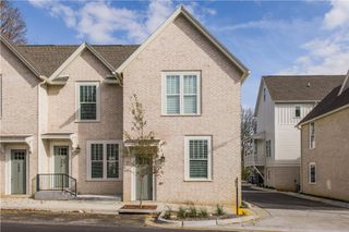 358 S Hill Avenue, Fayetteville, AR 72701