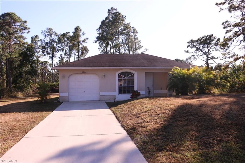 1066 Barnett ST E, LEHIGH ACRES, FL 33974 — photo 2