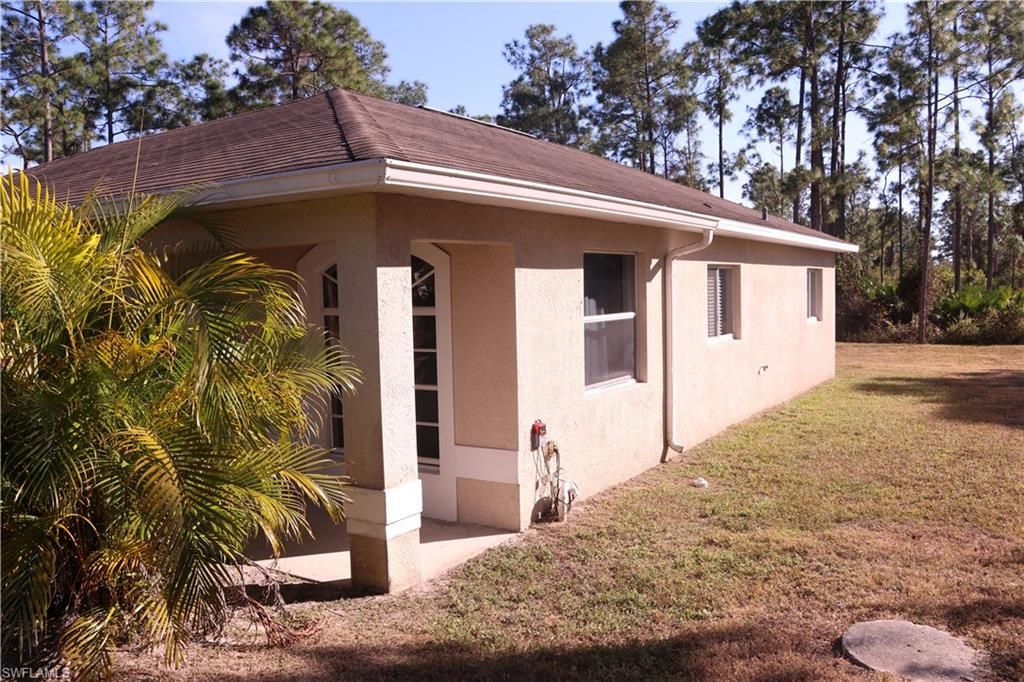 1066 Barnett ST E, LEHIGH ACRES, FL 33974 — photo 3