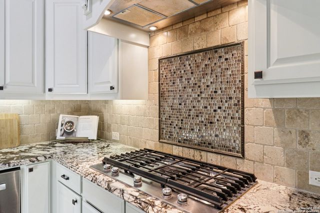 2711 Mossgrove, San Antonio, TX 78230