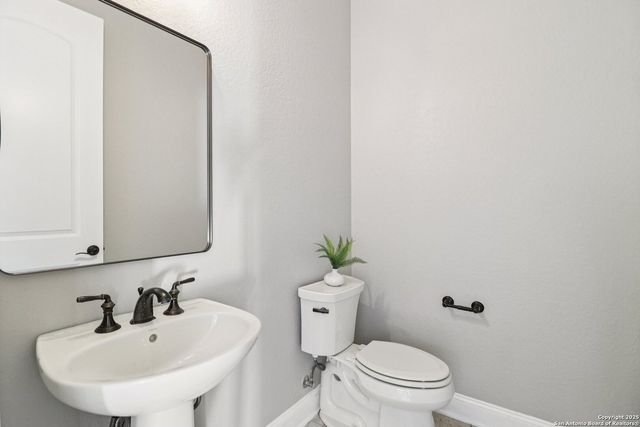 2711 Mossgrove, San Antonio, TX 78230