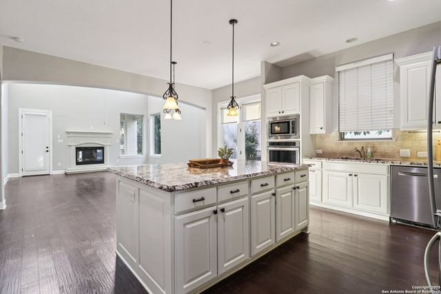 2711 Mossgrove, San Antonio, TX 78230