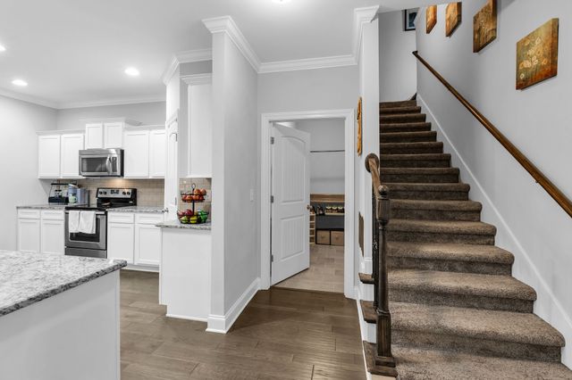 2928 Stuyvesant Ln, Murfreesboro, TN 37128