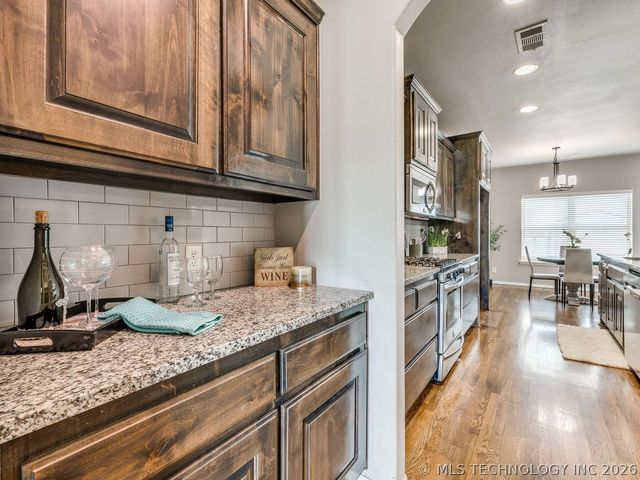 3357 S 207th East Avenue, Broken Arrow, OK 74014