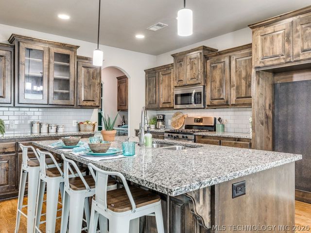 3357 S 207th East Avenue, Broken Arrow, OK 74014