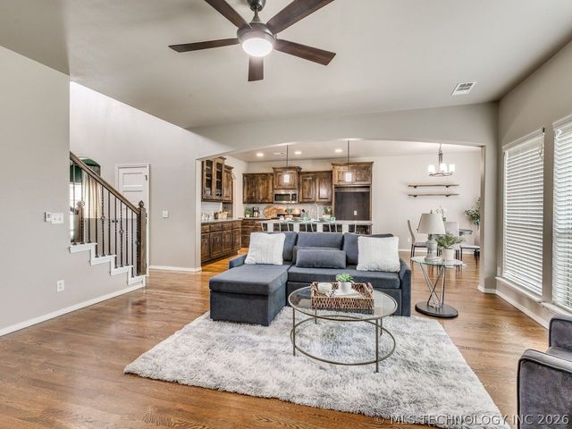 3357 S 207th East Avenue, Broken Arrow, OK 74014