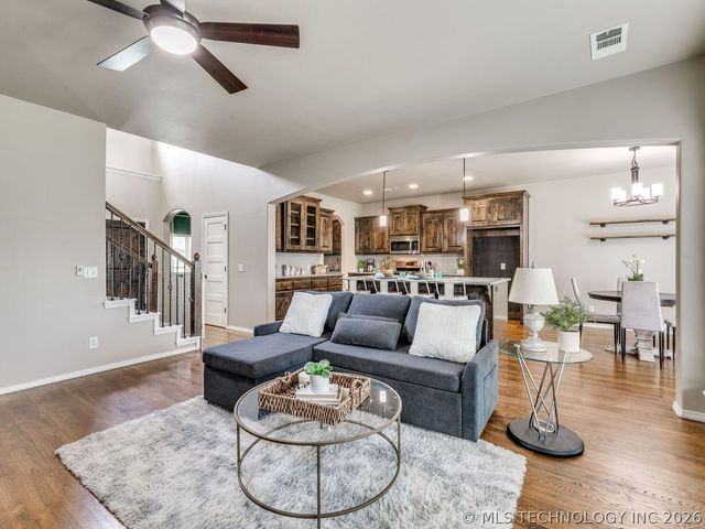 3357 S 207th East Avenue, Broken Arrow, OK 74014