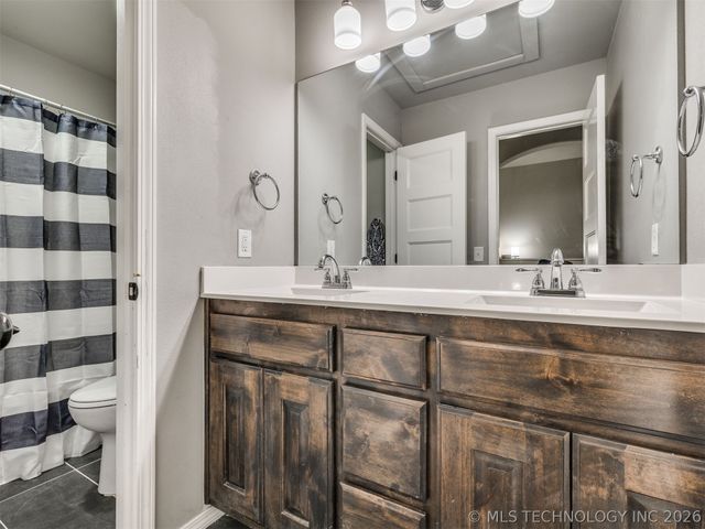 3357 S 207th East Avenue, Broken Arrow, OK 74014