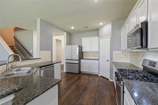 363 Century Oaks Lane, La Marque, TX 77568