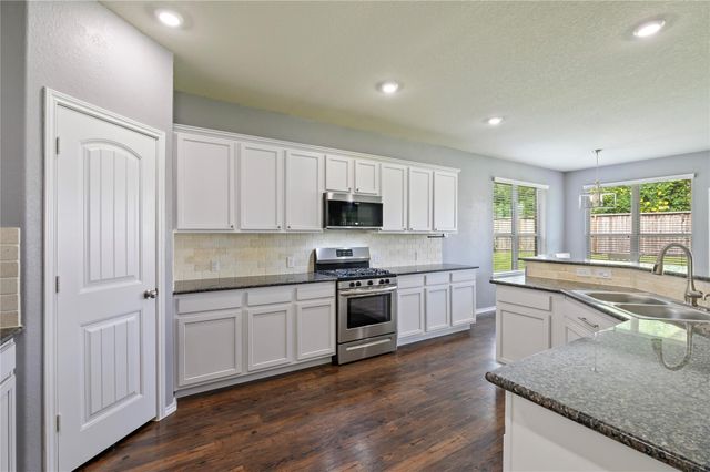 363 Century Oaks Lane, La Marque, TX 77568