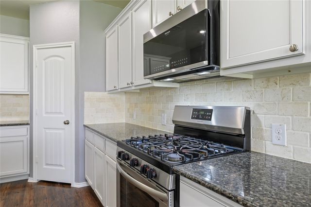 363 Century Oaks Lane, La Marque, TX 77568