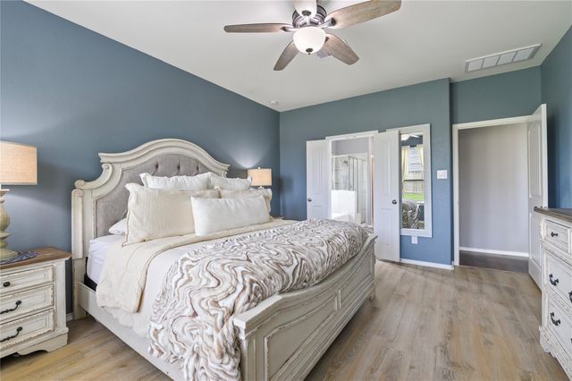 363 Century Oaks Lane, La Marque, TX 77568