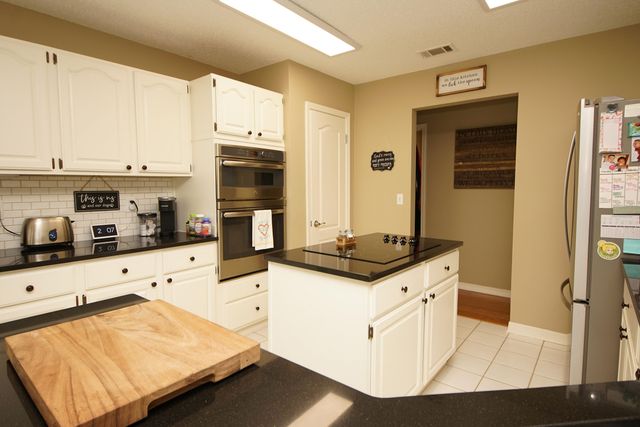 1654 Parkside Circle, Niceville, FL 32578