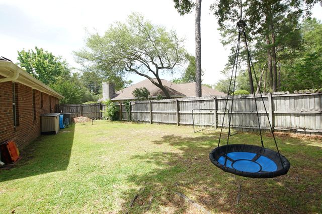 1654 Parkside Circle, Niceville, FL 32578