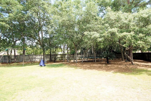 1654 Parkside Circle, Niceville, FL 32578