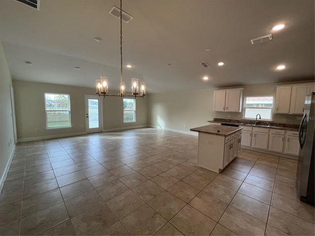 136 KRENSON BAY LOOP, Winter Haven, FL 33881