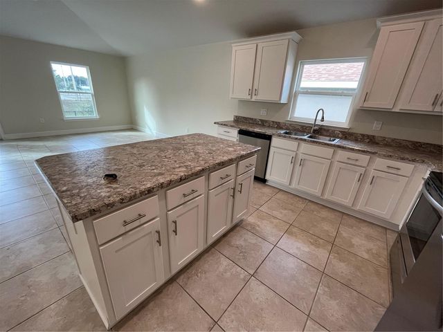 136 KRENSON BAY LOOP, Winter Haven, FL 33881