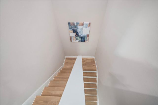 312 Queen Sude Lane, Houston, TX 77091