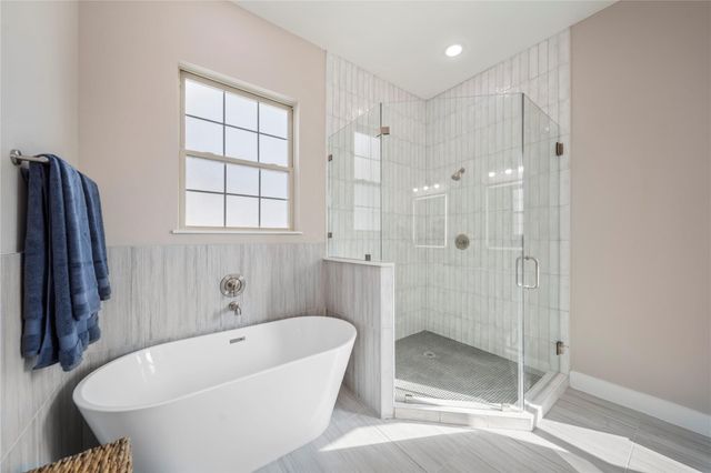 312 Queen Sude Lane, Houston, TX 77091