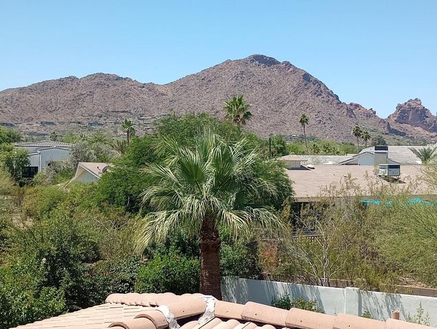 6823 E Valley Vista Lane, Paradise Valley, AZ 85253