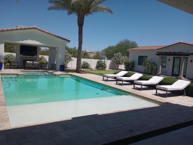 6823 E Valley Vista Lane, Paradise Valley, AZ 85253