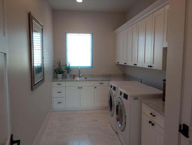 6823 E Valley Vista Lane, Paradise Valley, AZ 85253
