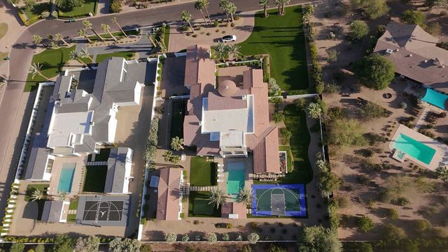 6823 E Valley Vista Lane, Paradise Valley, AZ 85253