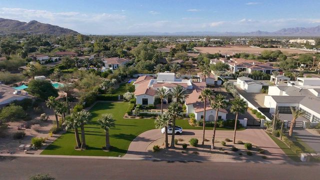 6823 E Valley Vista Lane, Paradise Valley, AZ 85253