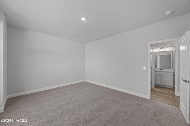 5708 Sloop Court, New Bern, NC 28560