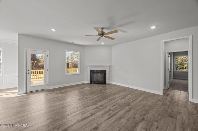 5708 Sloop Court, New Bern, NC 28560