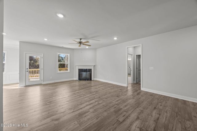 5708 Sloop Court, New Bern, NC 28560