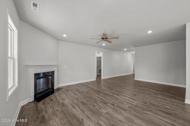 5708 Sloop Court, New Bern, NC 28560