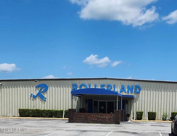 5708 Sloop Court, New Bern, NC 28560