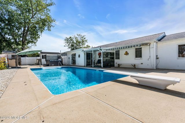 416 Sycamore Drive, Lanoka Harbor, NJ 08734