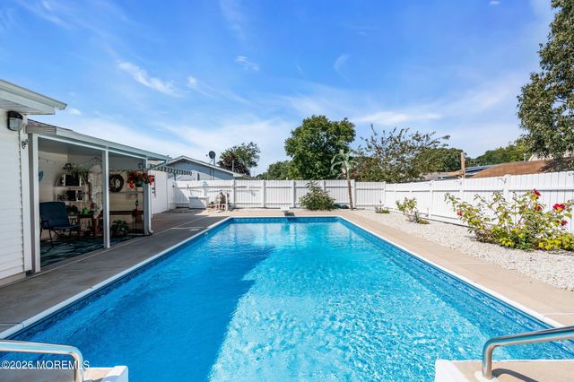 416 Sycamore Drive, Lanoka Harbor, NJ 08734