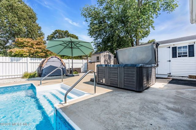 416 Sycamore Drive, Lanoka Harbor, NJ 08734