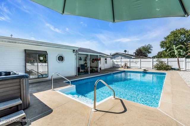 416 Sycamore Drive, Lanoka Harbor, NJ 08734
