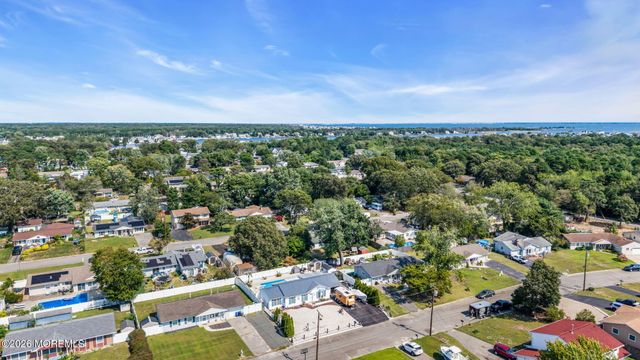 416 Sycamore Drive, Lanoka Harbor, NJ 08734