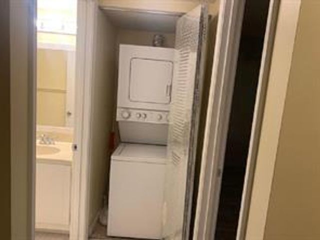 1200 SW 124th Terrace 208o, Pembroke Pines, FL 33027