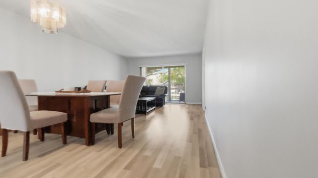 1200 SW 124th Terrace 208o, Pembroke Pines, FL 33027