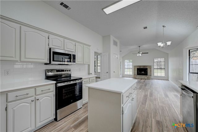 604 Arapaho Drive, Harker Heights, TX 76548