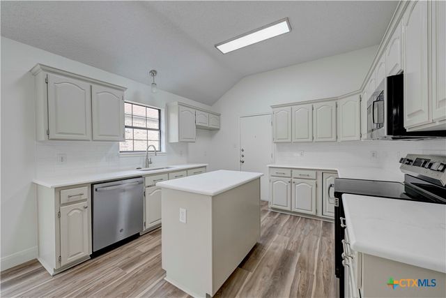 604 Arapaho Drive, Harker Heights, TX 76548