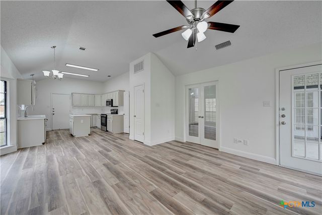 604 Arapaho Drive, Harker Heights, TX 76548