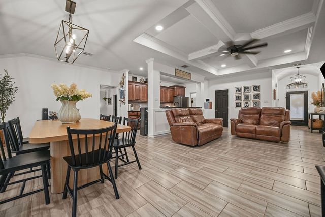 2015 Chesapeake Bay Dr, Portland, TX 78374